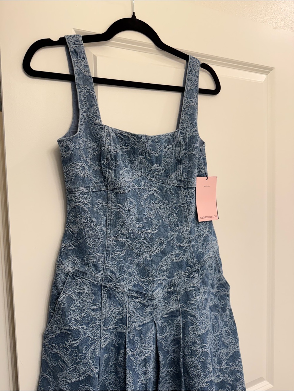 Avec Les Filles Slate Blue Denim Paisley Square-Neck Midi Dress - Picture 2 of 8